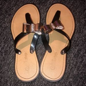 Epic 7 sandals size 7